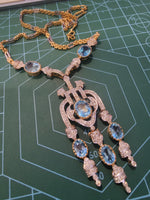 Load image into Gallery viewer, Nutan Pendant to Sautoir
